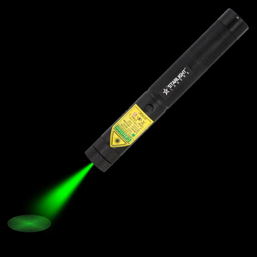 Puntero láser verde G1 Pro con el haz láser visible en la oscuridad